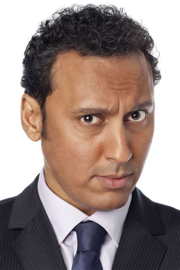 Aasif Mandvi Actor, Bio, Wiki, Age, Wife, Movies, and Net Worth