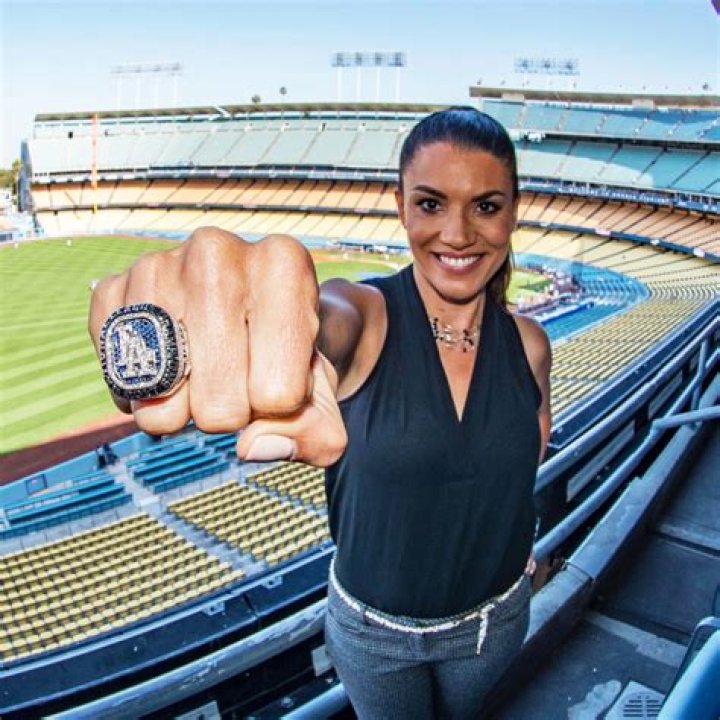 Alanna Rizzo MLB Networks, Bio, Age, Husband, Salary, and Net Worth
