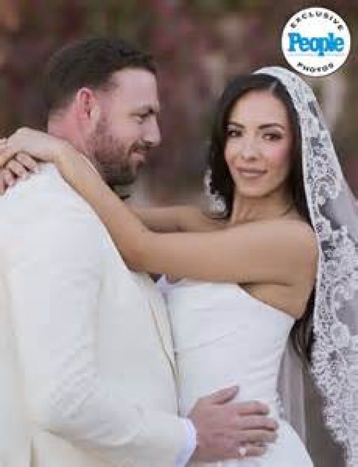 Charli Burnett Vanderpump Rules, Bio, Wiki, Age, Boyfriend, Barstow, and Net Worth