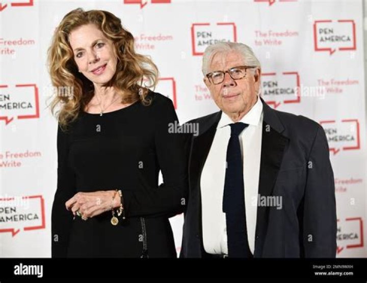 Christine Kuehbeck Model, Bio, Wiki, Age, Height, Family, Carl Bernstein, And Net Worth