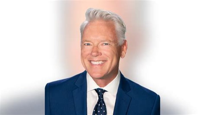 Cory McCloskey Fox 10, Bio, Wiki, Age, Height, Wife, Injury, Salary, and Net Worth