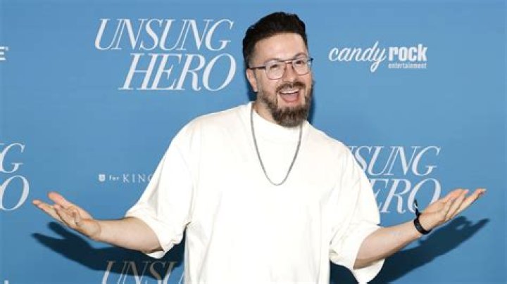 Danny Gokey Singer, Bio, Wiki, Age, Height, Wife, American Idol, Songs, and Net Worth