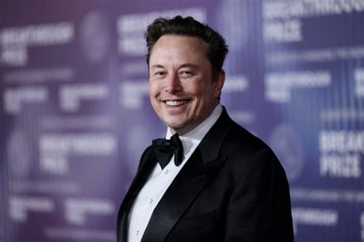 Elon Musk bio, family life, wealth, and controversies