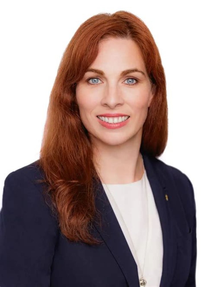 Erin Connolly WFSB, Bio, Wiki, Age, Husband, Salary, and Net Worth