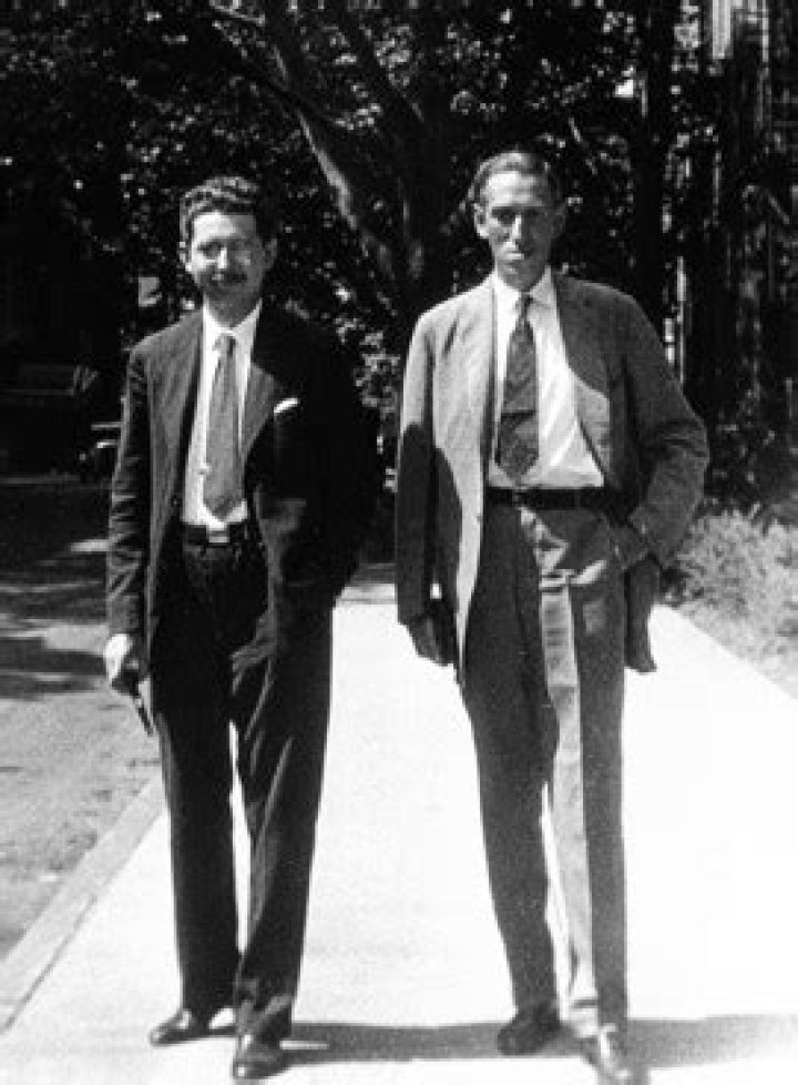 H.P. Lovecraft Height