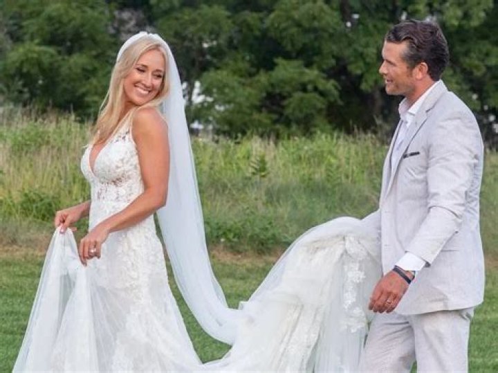 How Many Times Has Pete Hegseth Been Married ? Is He Divorced?