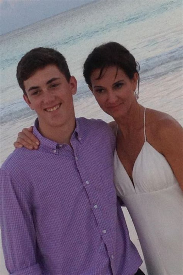 Meet Jennifer Hageney – Photos of Andrew Shue’s Ex-Wife and Mother of Their Kid