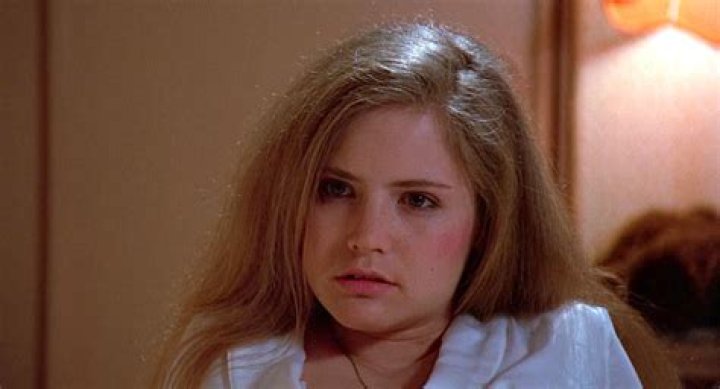 Jennifer Jason Leigh