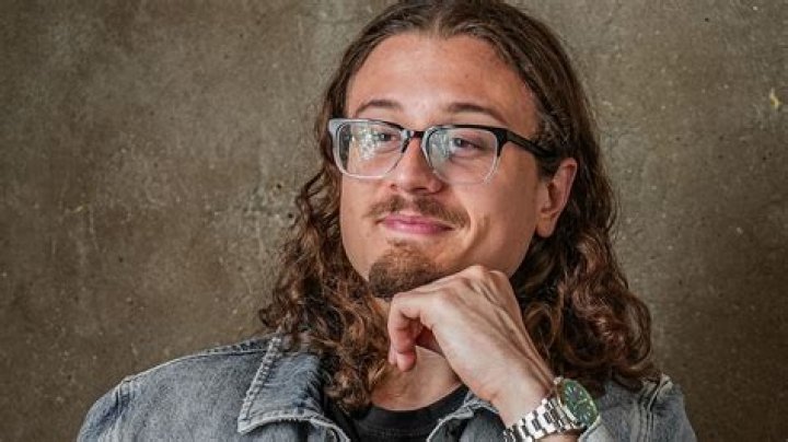 Joshua Weissman Age, Career, Height, Wife, Net Worth, Wiki