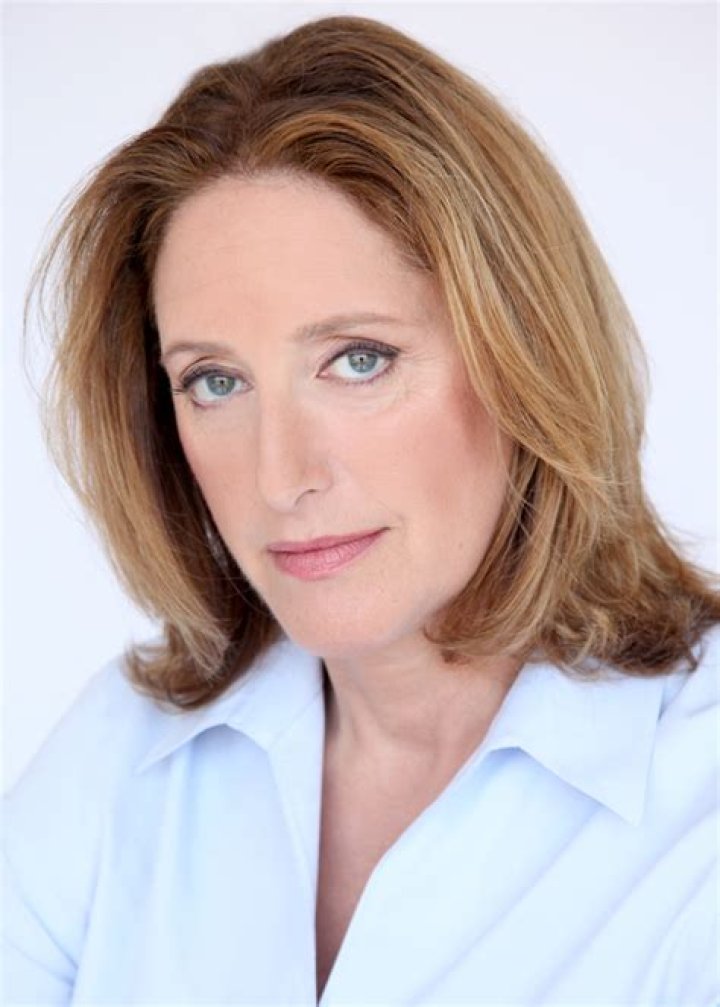 Judy Gold Bio, Wiki, Age, Partner, Podcast, Show, and Net Worth