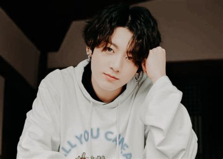 Jungkook's Private Love Life Pave the Way for Gay Rumors