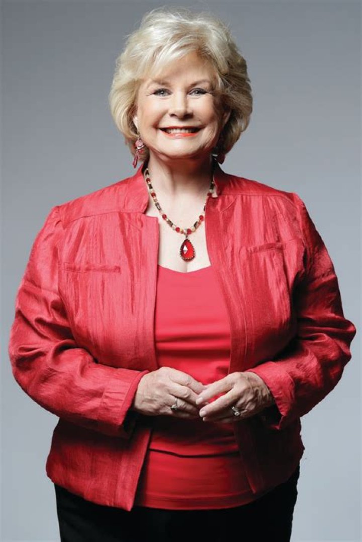 Linda Carson ABC 7, Bio, Wiki, Age, Height, Husband, Salary, and Net Worth