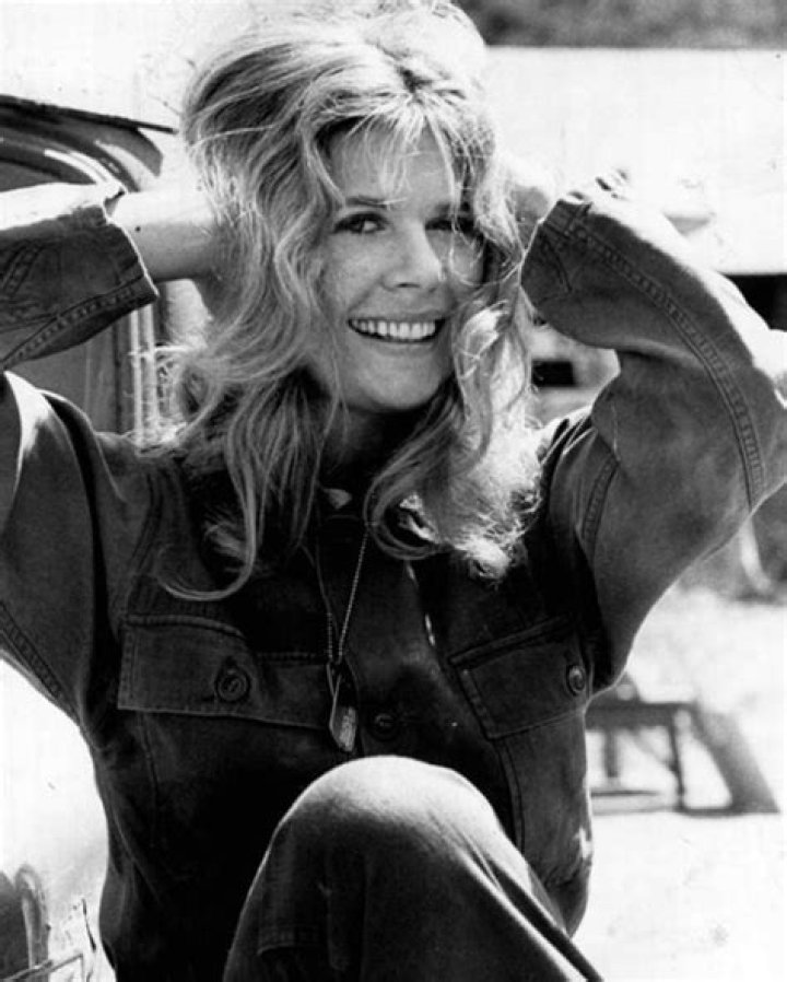 Loretta Swit Height