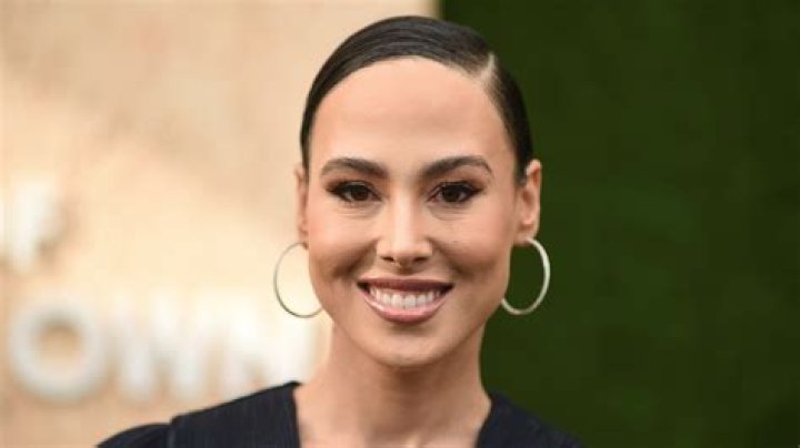 Meena Harris (Kamala Harris’ Niece) Bio, Wiki, Age, Height, Biological Father, Husband, Phenomenal Woman, and Net Worth