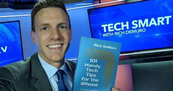 Rich DeMuro Ktla, Bio, Wiki, Age, Height, Family, Wife, Earbuds, New Book, Salary, and Net Worth