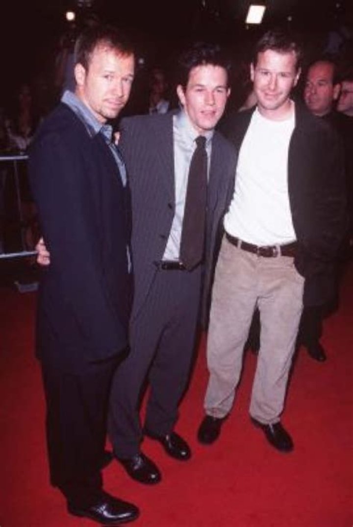 
Who Is Robert Wahlberg’s Wife Gina Santangelo? Married For More Than 2 Decades
