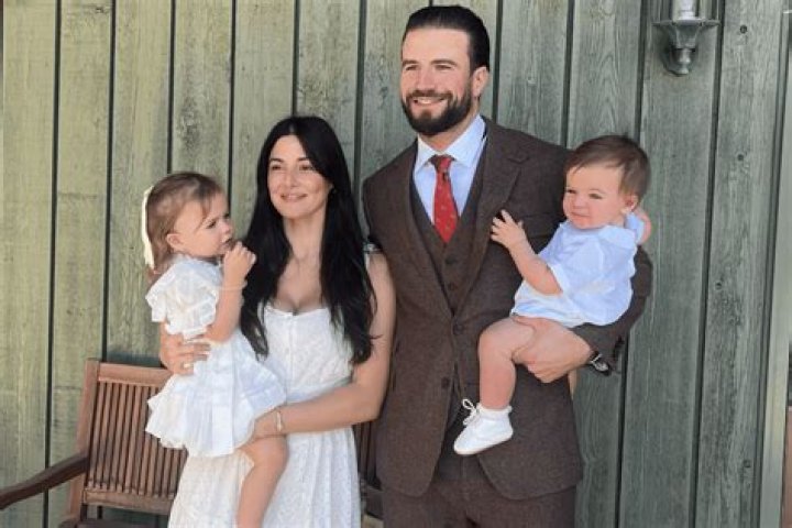 Sam Hunt Poet Wife: Is He Married? Kids And Family