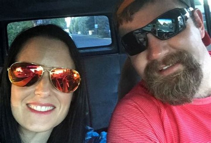 Scott Campbell Jr bio reveals what happened to him. His net worth, wife, kids, and injury.