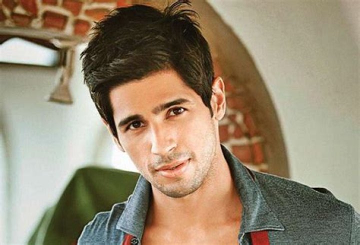 Sidharth Malhotra Phone Number, WhatsApp Number, Office Number
