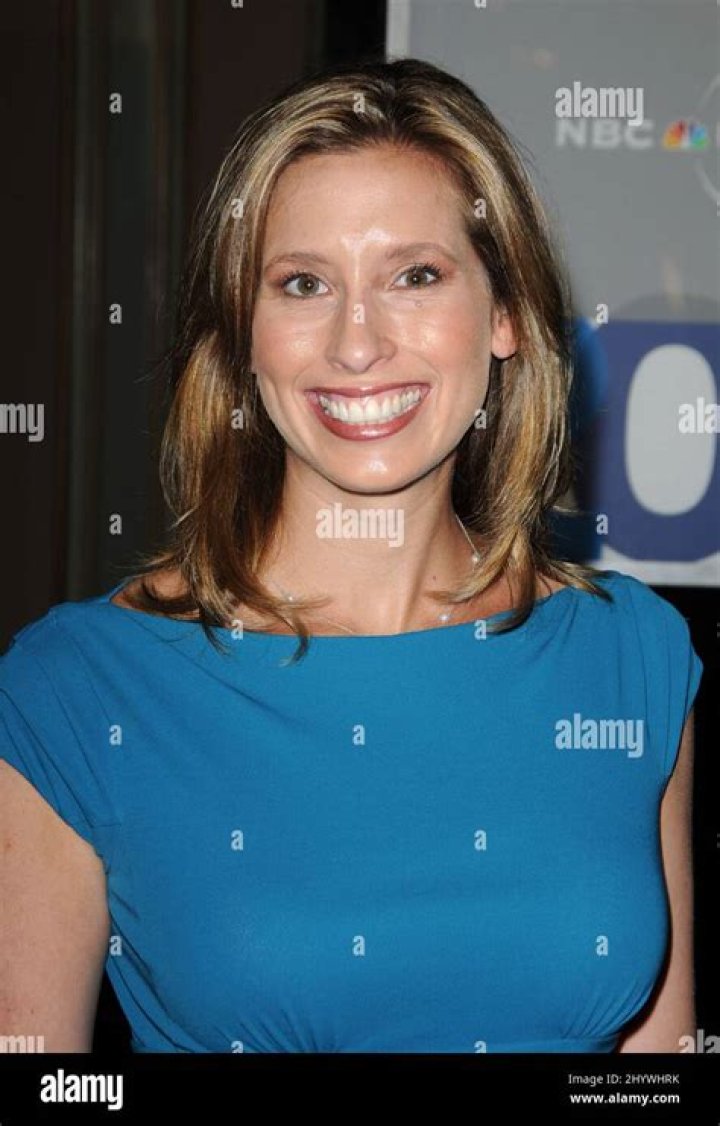 Stephanie Abrams Weather Channel, Bio, Wiki, Age, Husband, Salary, and Net Worth